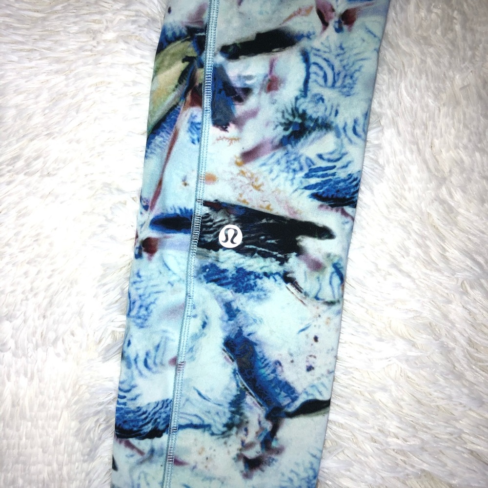 SOLD NWOT Lululemon Speed Up Tight 28” Exposure Multi - Picture 8 of 10